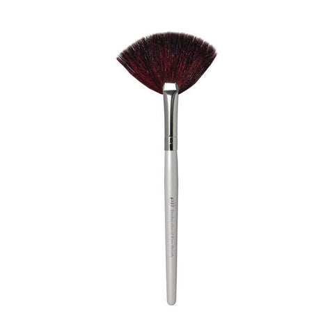 e.l.f. Essentials Fan Brush